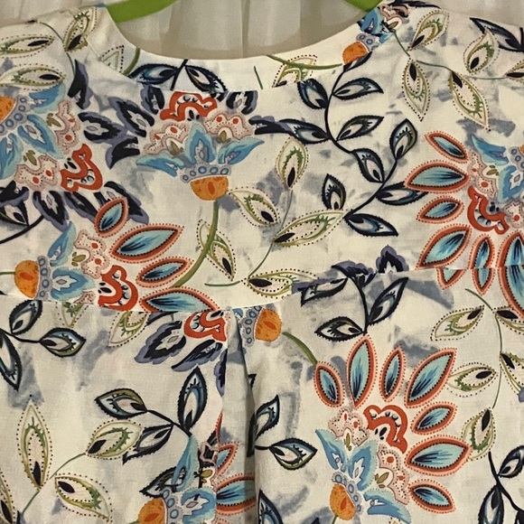 Elegant Floral Women's V Neck Blouse 3/4 Sleeves - Picture 9 of 9